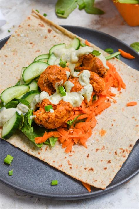 How much fat is in buffalo cauliflower wrap - calories, carbs, nutrition