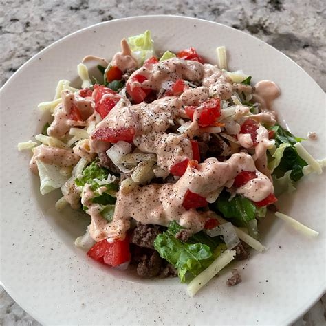 How much fat is in build a burger with salad - calories, carbs, nutrition
