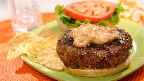 How much fat is in burger with mayo - calories, carbs, nutrition