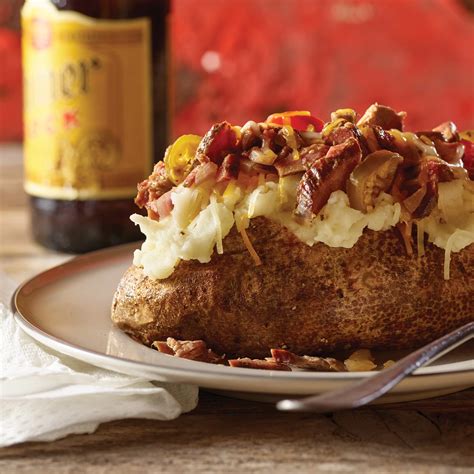 How much fat is in burgundy braised brisket stuffed new potatoes - calories, carbs, nutrition
