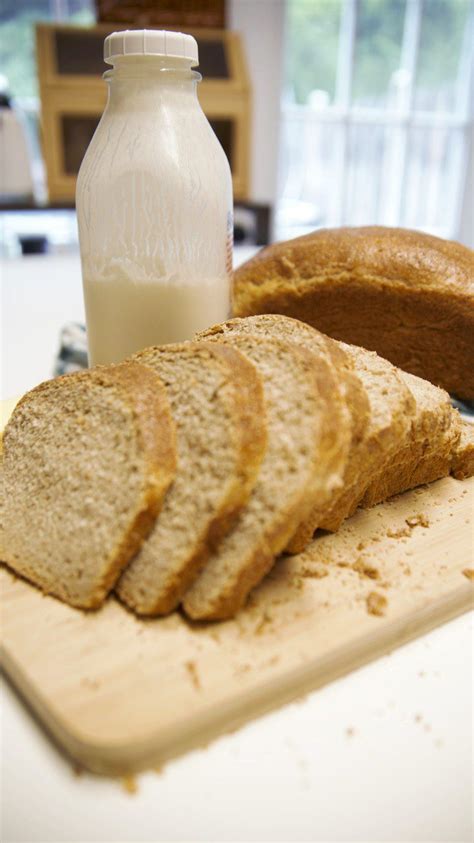 How much fat is in buttermilk bread - calories, carbs, nutrition