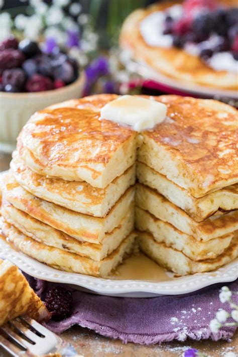 How much fat is in buttermilk pancakes - calories, carbs, nutrition