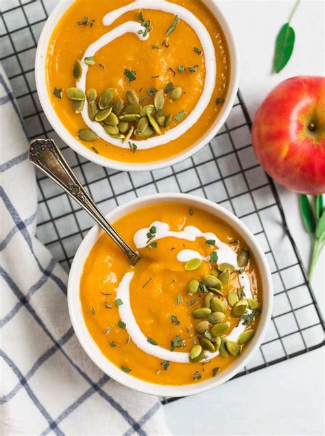 How much fat is in butternut squash soup - calories, carbs, nutrition