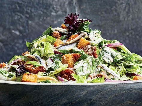 How much fat is in caesar salad with anchovies - calories, carbs, nutrition