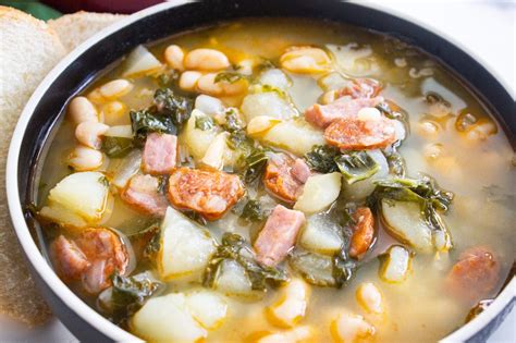 How much fat is in caldo gallego 8 oz - calories, carbs, nutrition