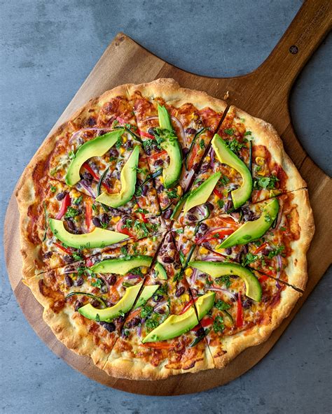 How much fat is in california vegetable pizza (7