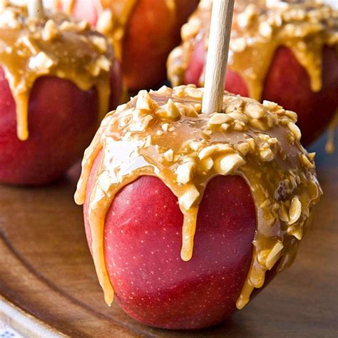 How much fat is in caramel apples - calories, carbs, nutrition