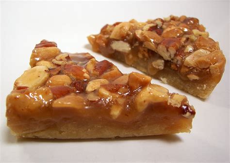 How much fat is in caramel nut bar - calories, carbs, nutrition