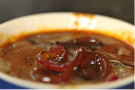 How much fat is in caramelized onions with barbecue sauce - calories, carbs, nutrition
