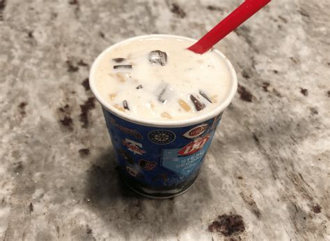 How much fat is in caramels caught in a blizzard - calories, carbs, nutrition