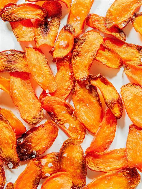 How much fat is in carrot chips - calories, carbs, nutrition