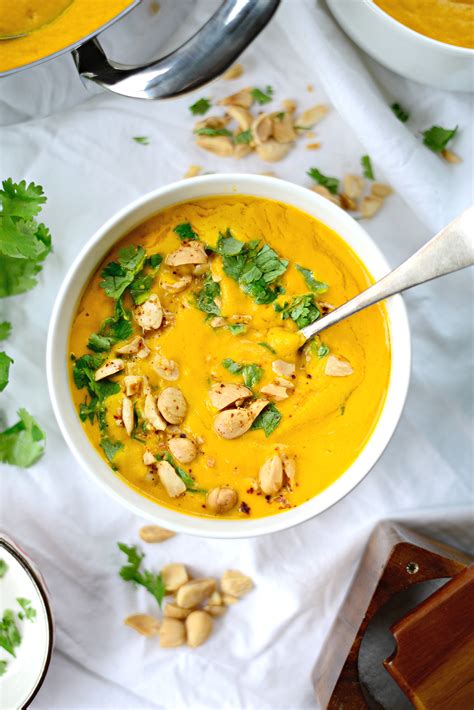 How much fat is in carrot ginger soup - calories, carbs, nutrition