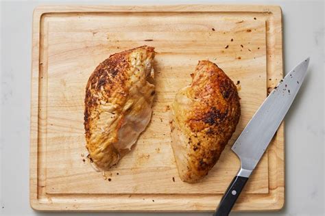 How much fat is in carved turkey breast - calories, carbs, nutrition