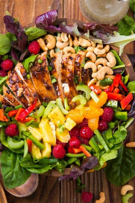 How much fat is in cashew teriyaki salad with grilled chicken - calories, carbs, nutrition