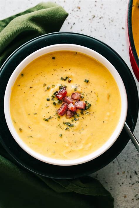 How much fat is in cauliflower cheese soup - calories, carbs, nutrition