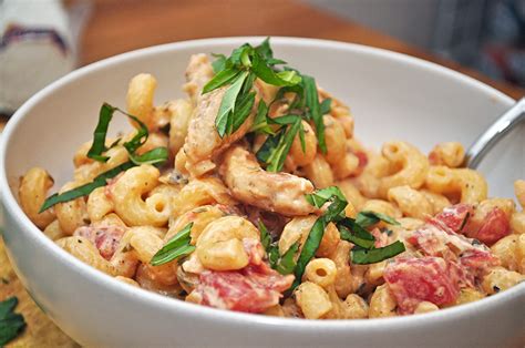 How much fat is in cellentani with chicken & chorizo - calories, carbs, nutrition