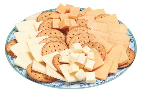 How much fat is in cheese and cracker plate - calories, carbs, nutrition