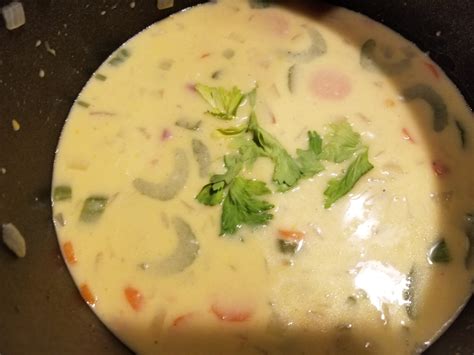 How much fat is in cheese and red potato chowder - small - calories, carbs, nutrition