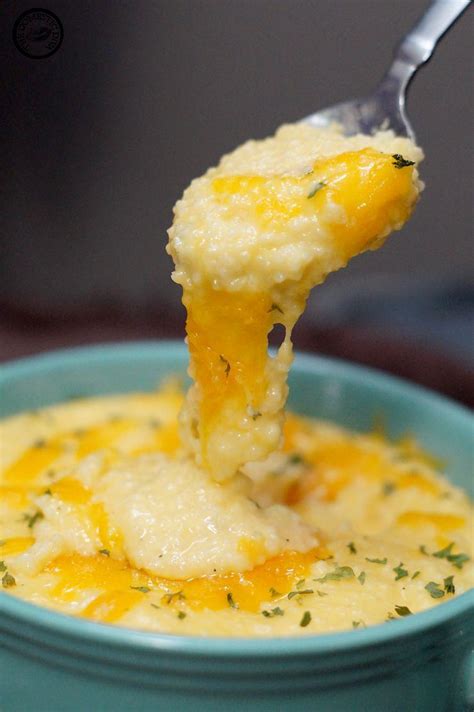 How much fat is in cheese grits, traditional - calories, carbs, nutrition