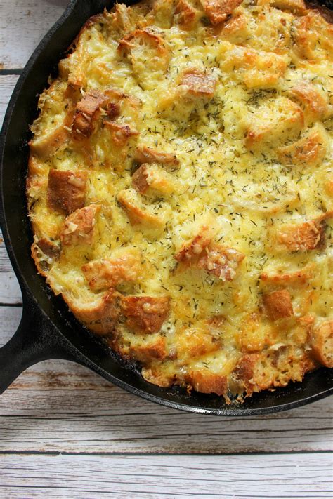 How much fat is in cheese sausage strata - calories, carbs, nutrition