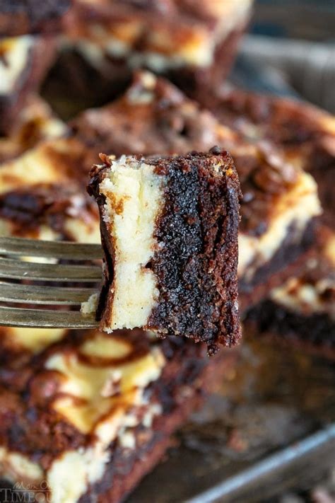 How much fat is in cheesecake brownies - calories, carbs, nutrition