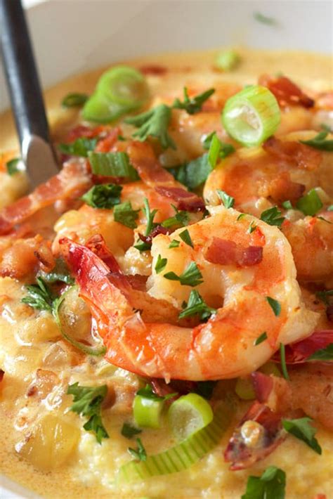 How much fat is in cheesy shrimp and grits - calories, carbs, nutrition