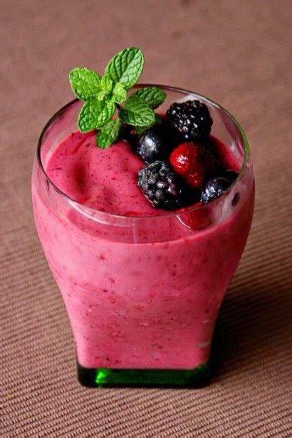 How much fat is in cherry berry smoothie - calories, carbs, nutrition