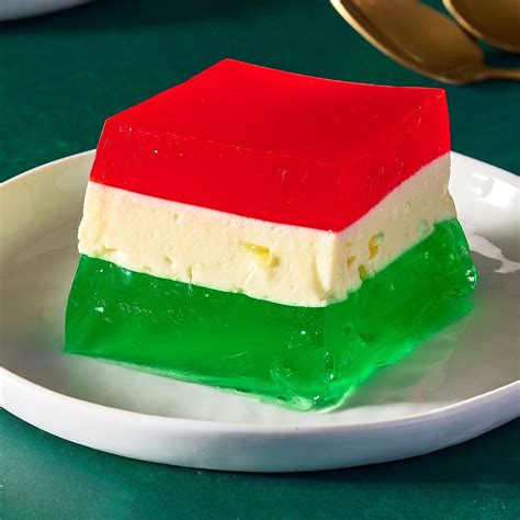 How much fat is in cherry ribbon gelatin salad - calories, carbs, nutrition