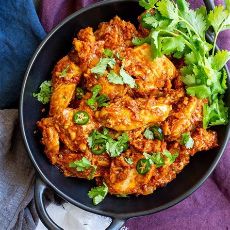 How much fat is in chicken bhuna pizzetta - calories, carbs, nutrition
