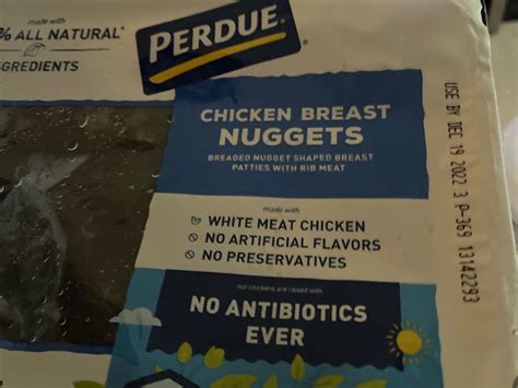 How much fat is in chicken breast nuggets - calories, carbs, nutrition