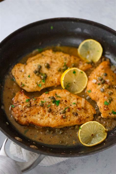 How much fat is in chicken breast piccata - calories, carbs, nutrition