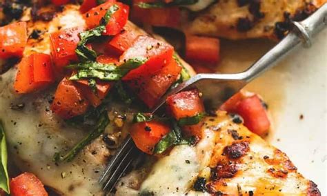 How much fat is in chicken bruschetta knife & fork sand - calories, carbs, nutrition