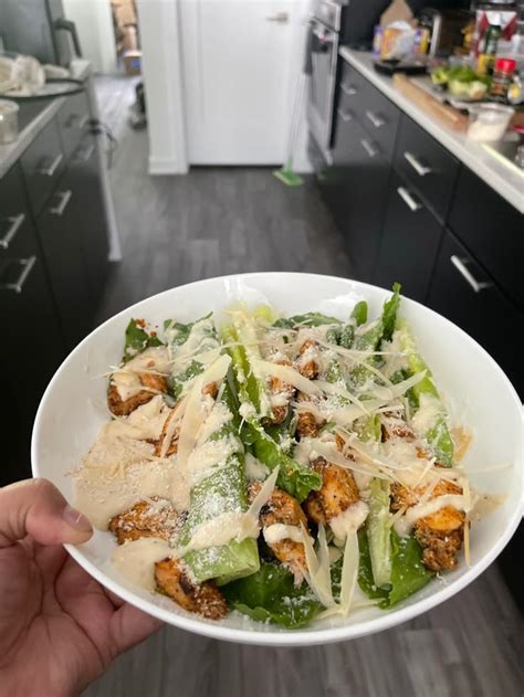 How much fat is in chicken caesar wedge - calories, carbs, nutrition