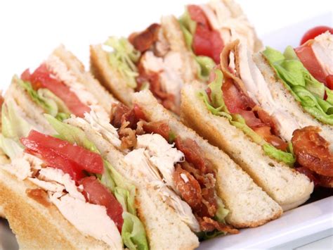 How much fat is in chicken club loafer sandwich - calories, carbs, nutrition