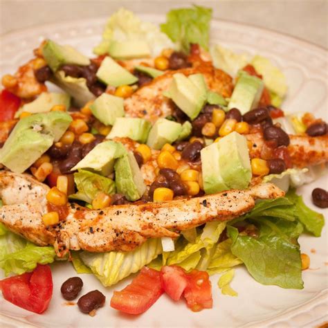 How much fat is in chicken fiesta salad - calories, carbs, nutrition