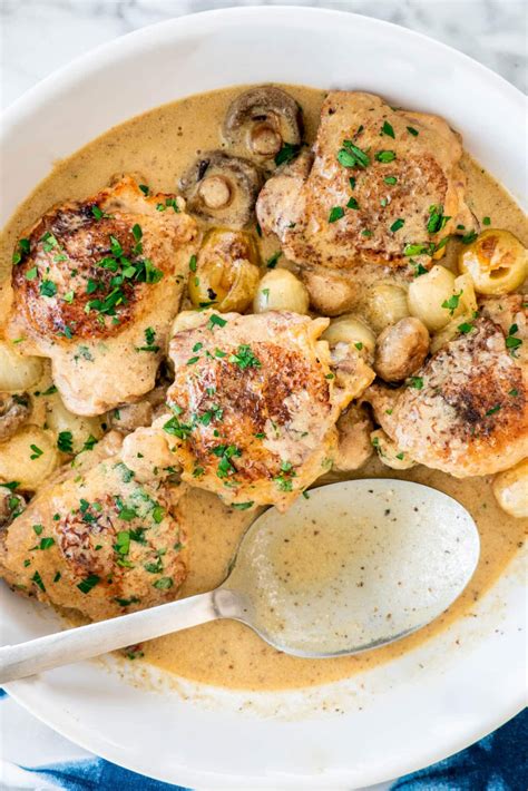 How much fat is in chicken fricasse - calories, carbs, nutrition