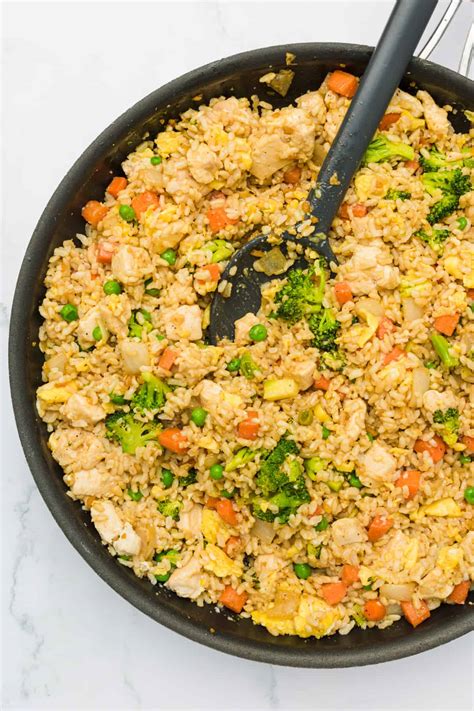 How much fat is in chicken fried rice (37816.14) - calories, carbs, nutrition