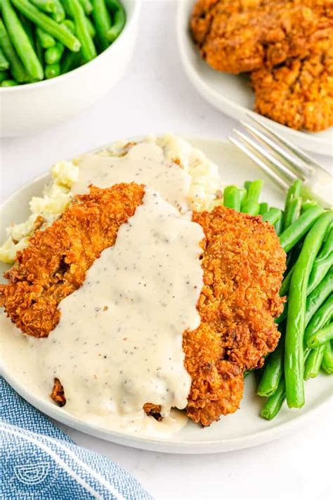 How much fat is in chicken fried steak, with smashed potatoes broccoli with red pepper - calories, carbs, nutrition