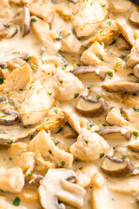 How much fat is in chicken mushroom alfredo bake - calories, carbs, nutrition