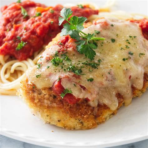 How much fat is in chicken parm - calories, carbs, nutrition