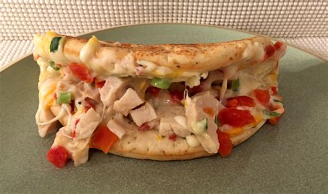 How much fat is in chicken parmesan flatbread melt - calories, carbs, nutrition