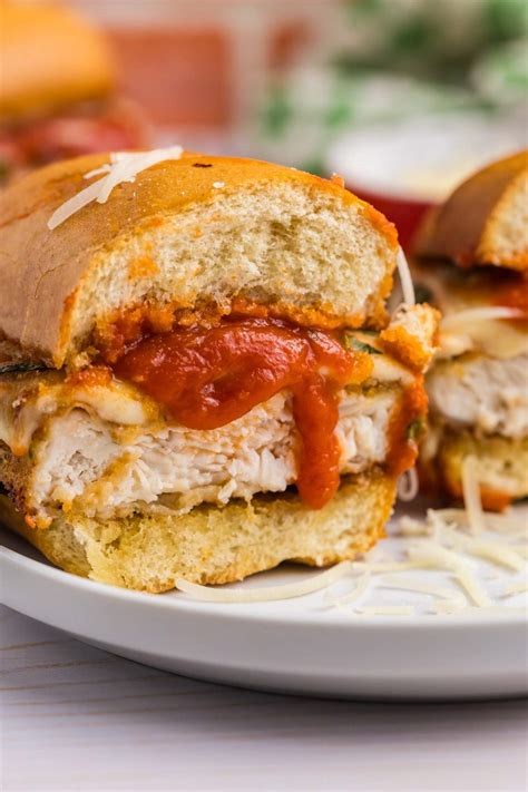 How much fat is in chicken parmesan sub - calories, carbs, nutrition