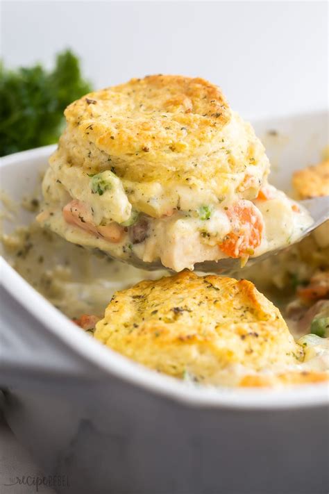 How much fat is in chicken pot pie casserole - calories, carbs, nutrition