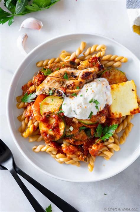 How much fat is in chicken ratatouille pasta - calories, carbs, nutrition