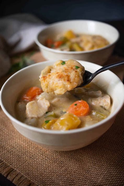 How much fat is in chicken stew with dumpling - calories, carbs, nutrition