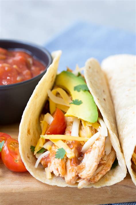 How much fat is in chicken taco meat - calories, carbs, nutrition