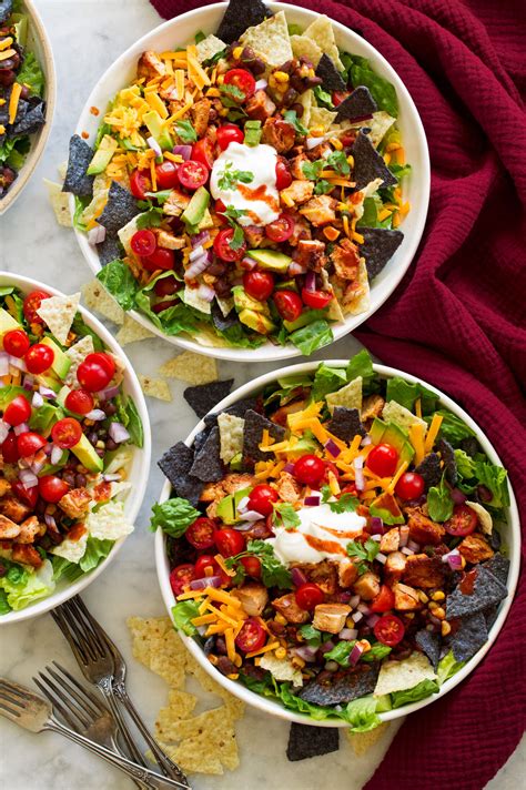 How much fat is in chicken taco salad - calories, carbs, nutrition