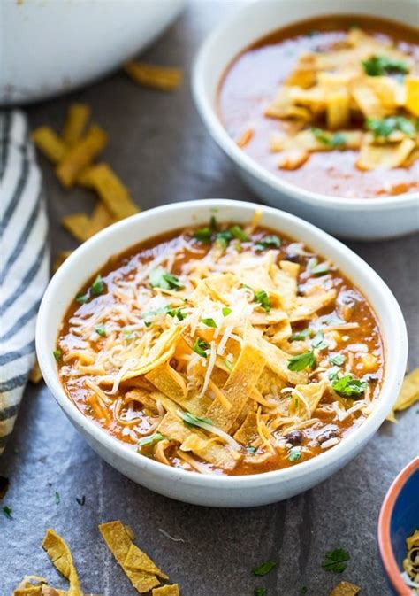 How much fat is in chicken tortilla soup with sour cream - calories, carbs, nutrition