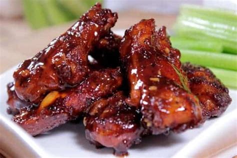 How much fat is in chicken wings bbq 1 ea - calories, carbs, nutrition