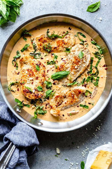 How much fat is in chicken with basil cream sauce (280cal) - calories, carbs, nutrition